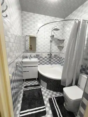 Ijaraga 4 xonali kvartira − 130 m²