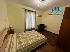 Сдается 2-этажный дом − 300 м²