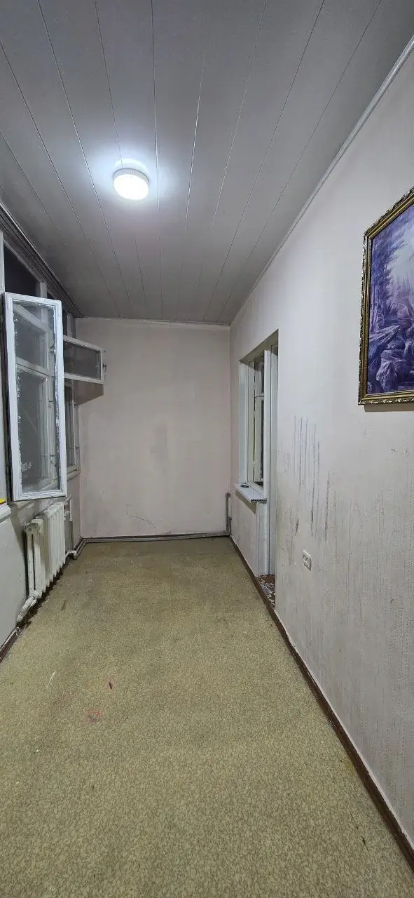 Сдается 1-комнатная квартира − 42 м²