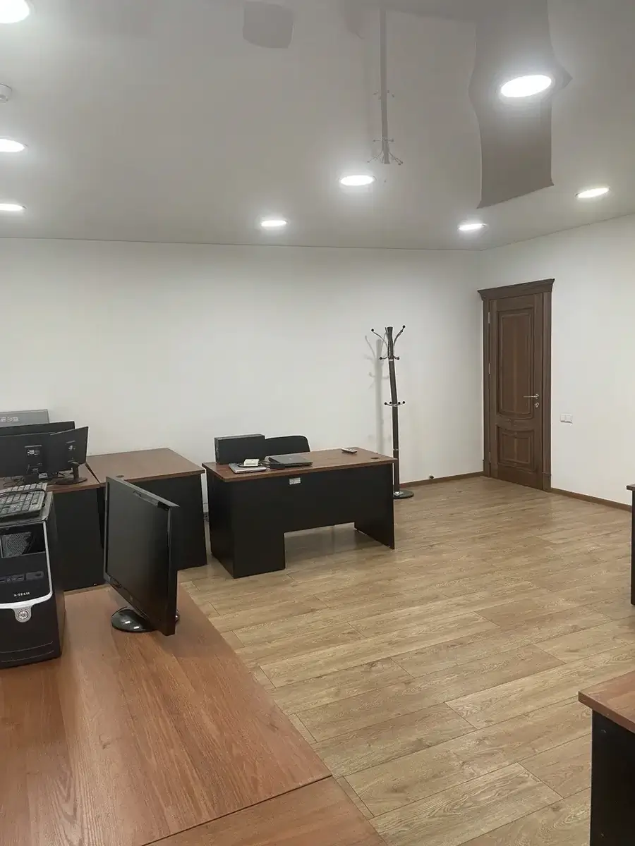 Сдается офис − 150 м²