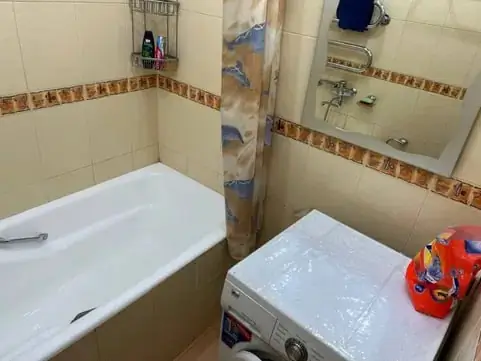 Сдается 3-комнатная квартира − 91 м²