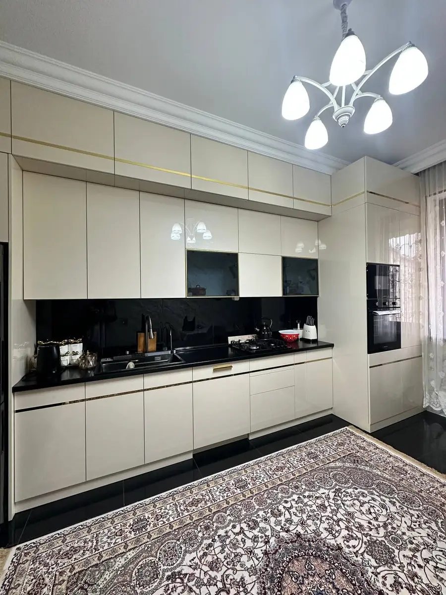 Ijaraga 3 xonali kvartira − 95 m²