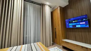 1 xonali kvartira sotiladi − 33 m²