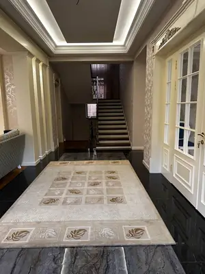 3 qavatli uy sotiladi − 450 m²