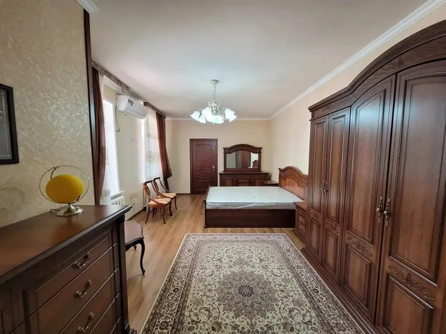 Ijaraga 1 qavatli uy − 200 m²
