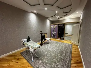Ijaraga 2 qavatli uy − 500 m²