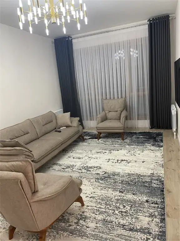 Ijaraga 2 xonali kvartira − 70 m²