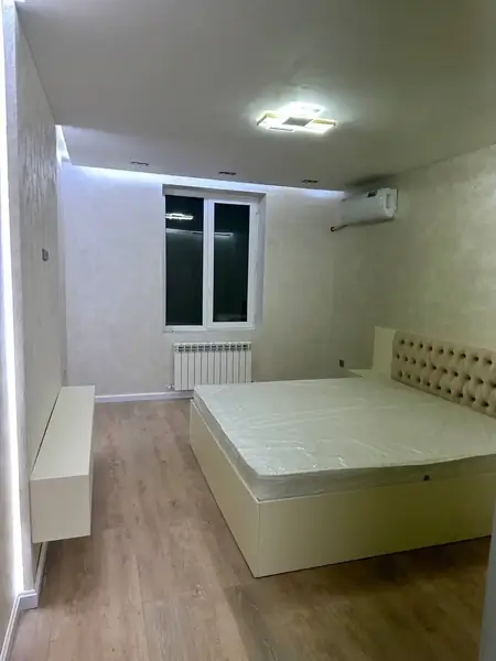 2-комнатная квартира − 90 м², 5/9 этаж