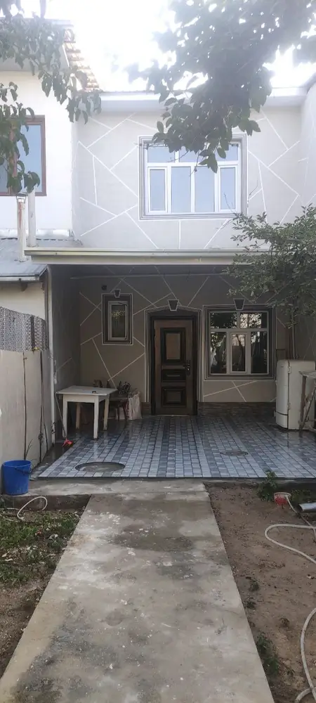 4 xonali kvartira − 140 m², 2/2 qavat