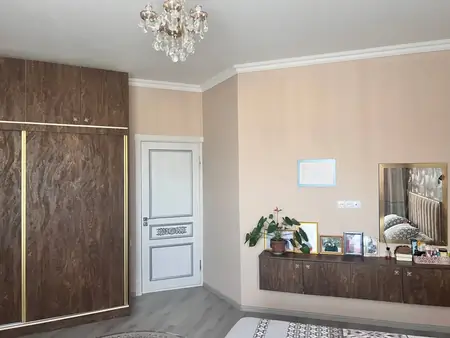 2-комнатная квартира − 56 м², 8/8 этаж