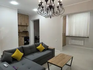 3 xonali kvartira − 83 m², 1/3 qavat