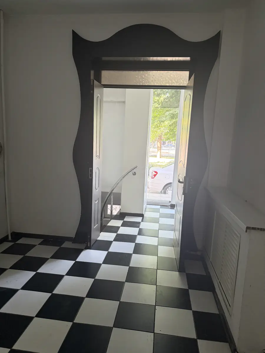 Ijaraga ofis − 170 m²