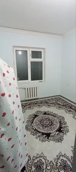 3 xonali kvartira sotiladi − 75 m²