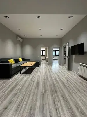 Сдается 3-комнатная квартира − 76 м²