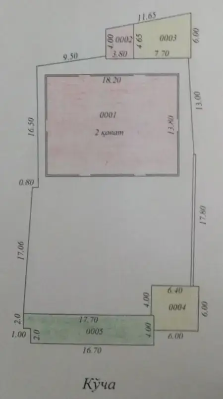 3 qavatli uy sotiladi − 600 m²