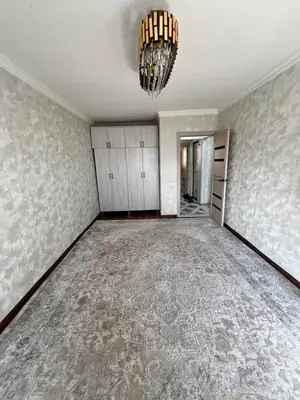 2 xonali kvartira sotiladi − 56 m²
