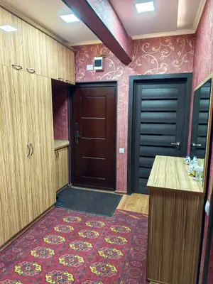 Продается 4-комнатная квартира − 95 м²