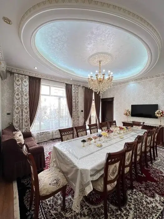 2 qavatli uy sotiladi − 210 m²