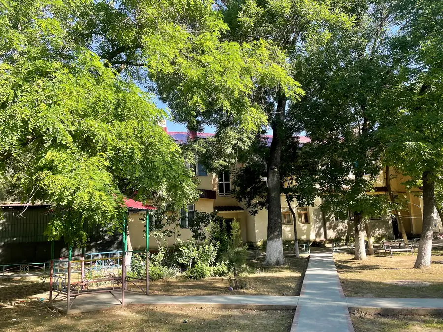 3 xonali kvartira sotiladi − 65 m²