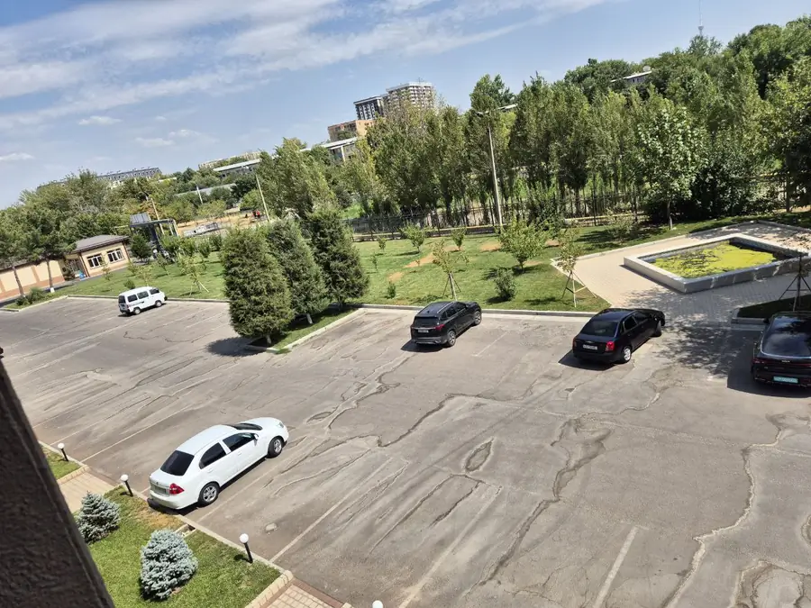 Ijaraga ofis − 145 m²