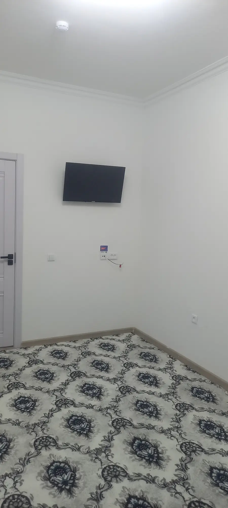 Сдается 1-комнатная квартира − 38 м²