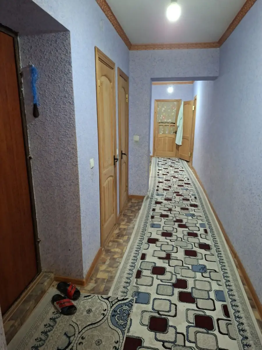 2 xonali kvartira sotiladi − 80 m²