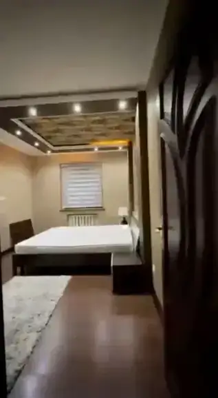 3 xonali kvartira sotiladi − 100 m²