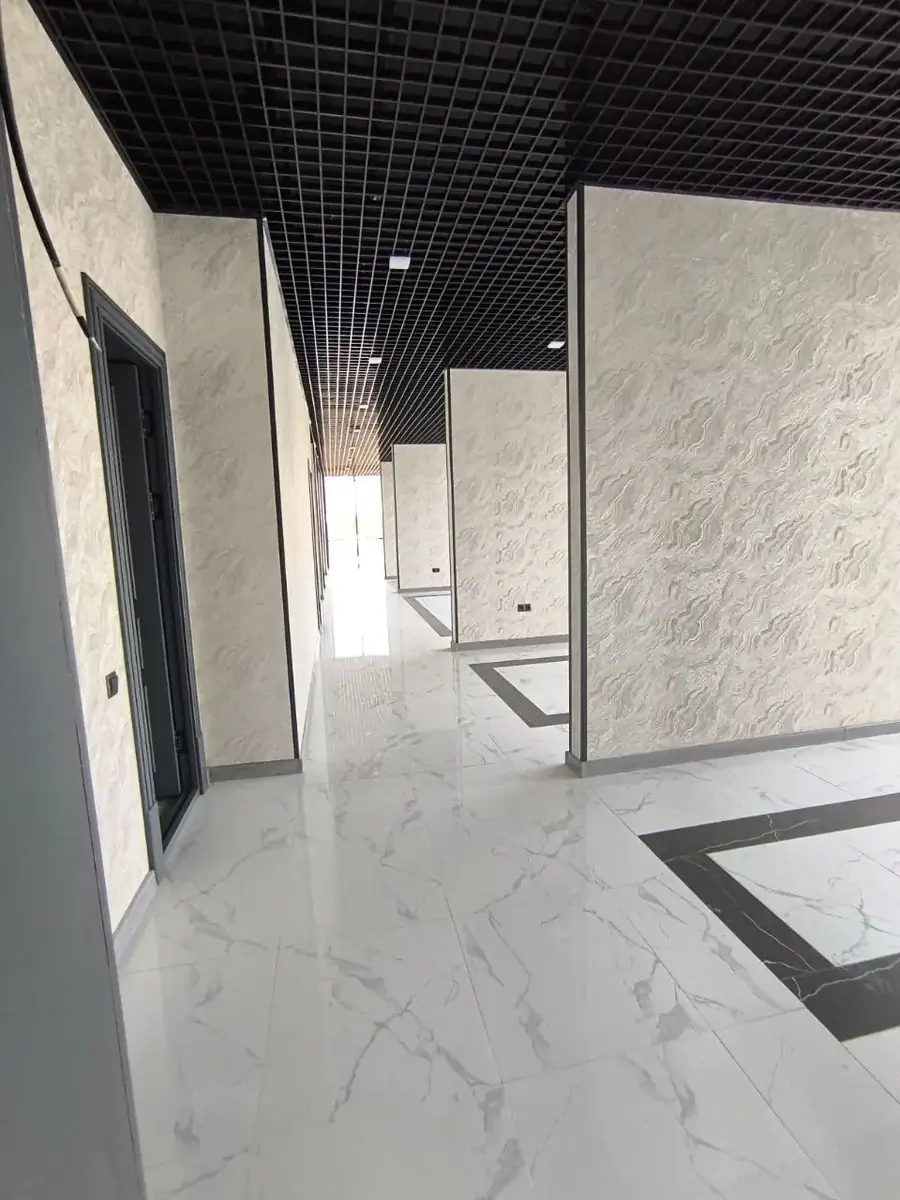 Ijaraga ofis − 1080 m²
