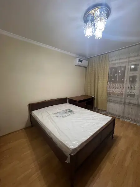 3-комнатная квартира − 80 м², 2/4 этаж