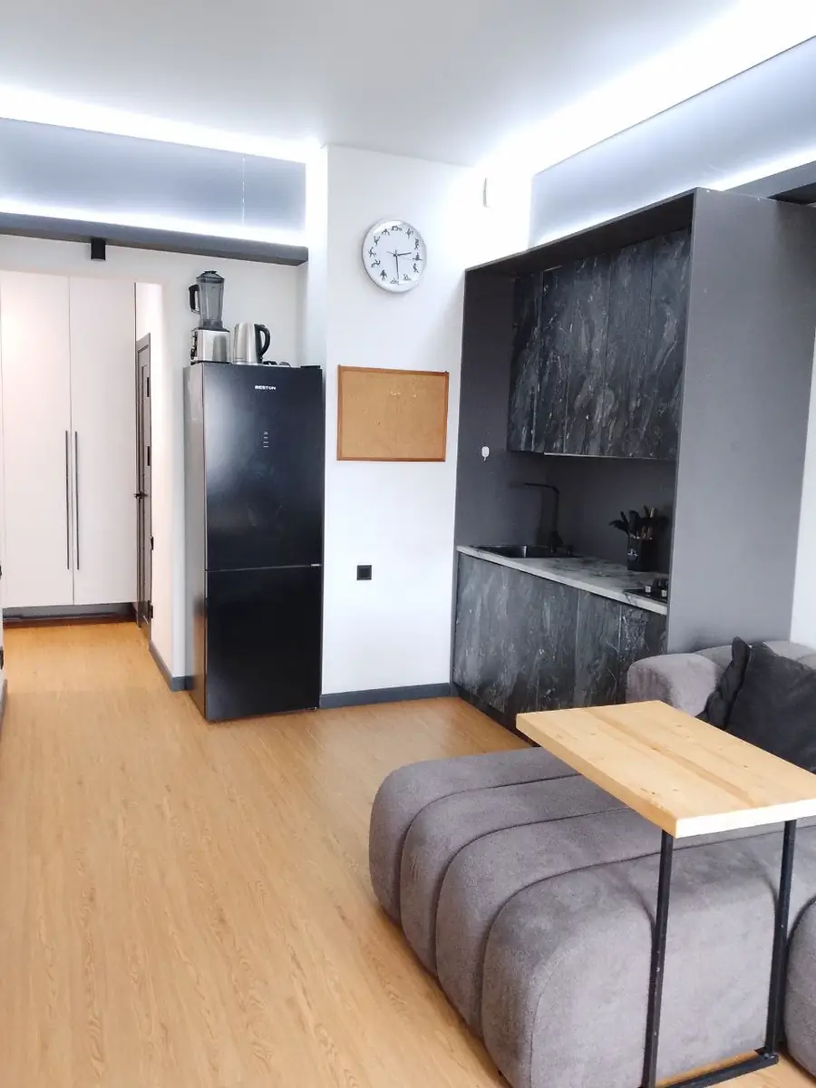 Продается 2-комнатная квартира − 47 м²