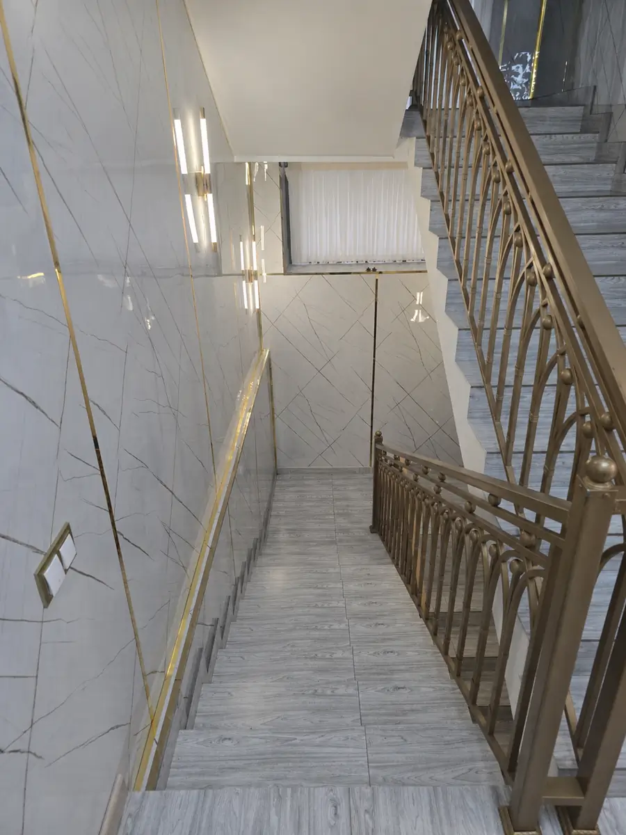 Ofis sotiladi − 506 m²