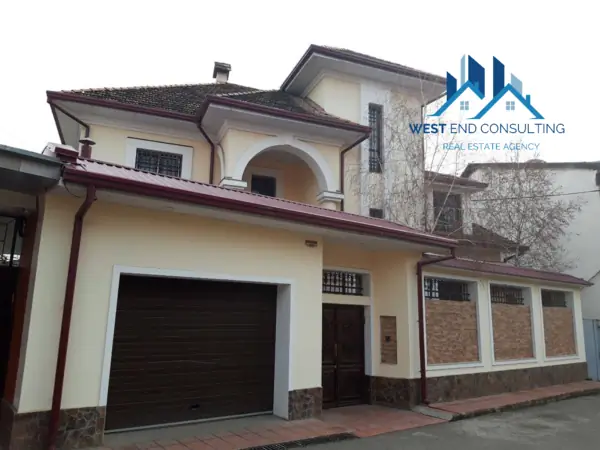 Ijaraga 3 qavatli uy − 280 m²