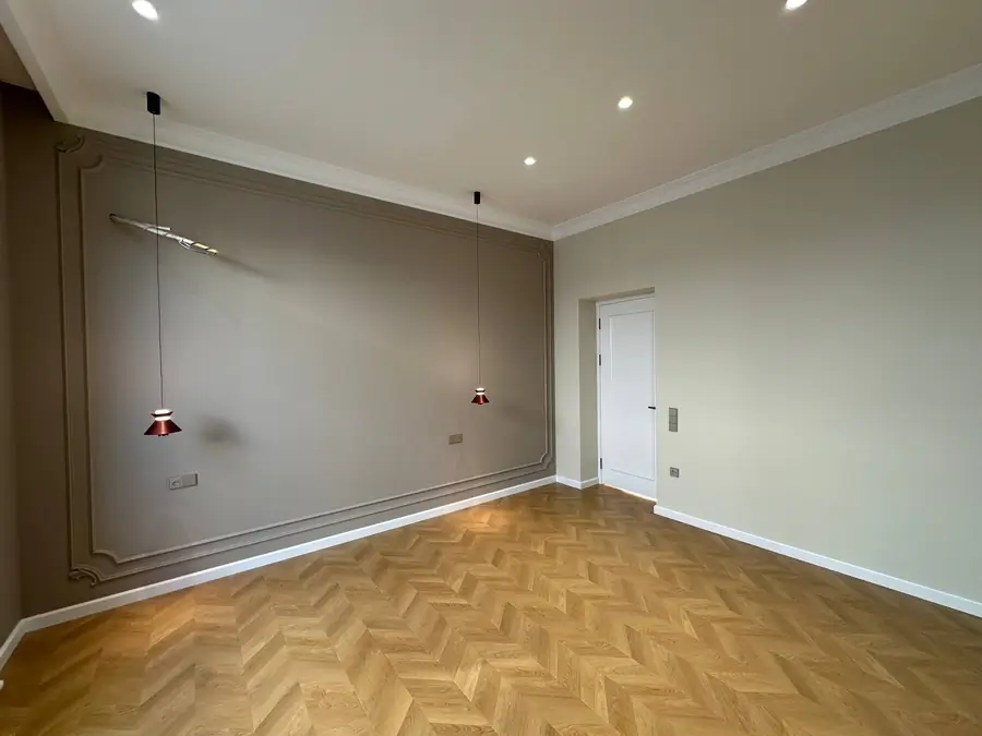 Продается 2-этажный дом − 368 м²