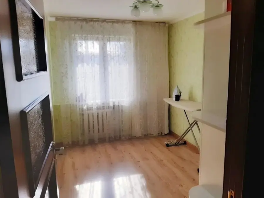 Продается 3-комнатная квартира − 68 м²