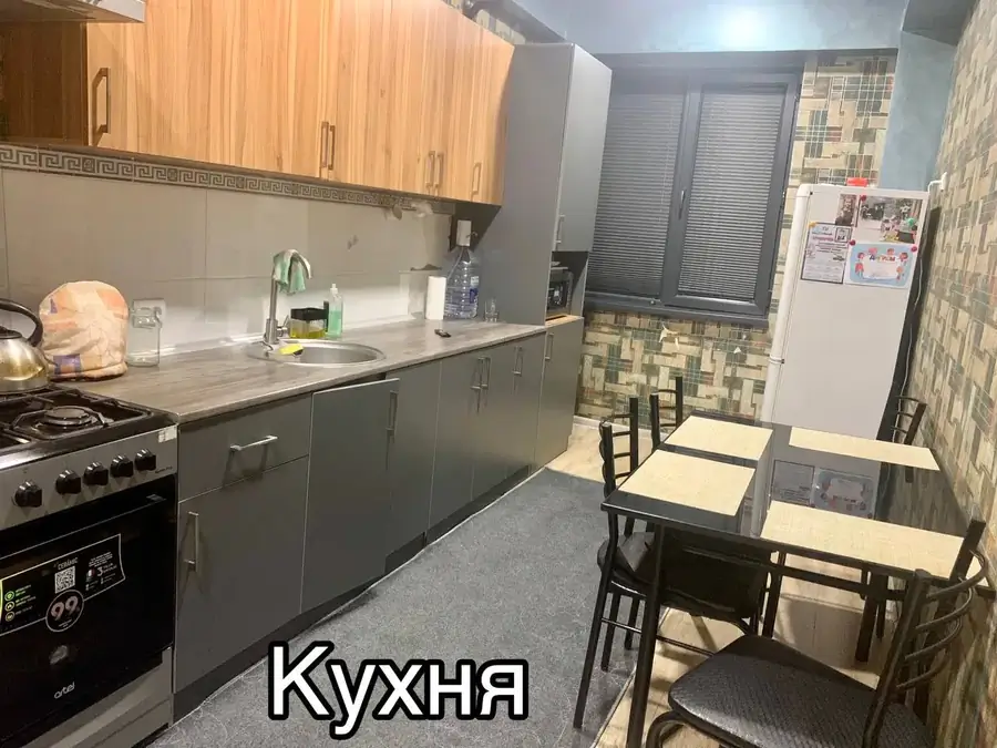 3 xonali kvartira sotiladi − 65 m²