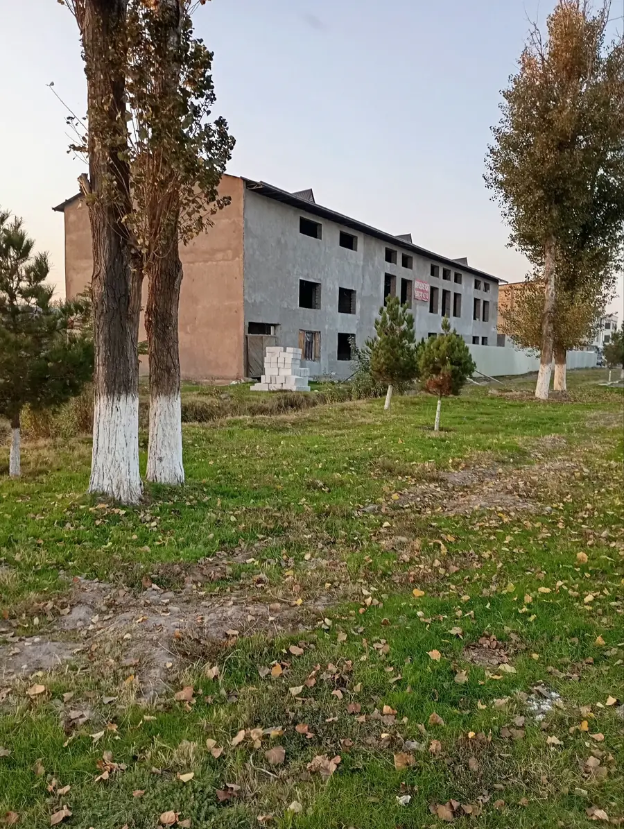 Savdo-sotiq maydoni sotiladi − 1300 m²