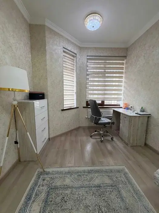 Ijaraga 4 xonali kvartira − 90 m²