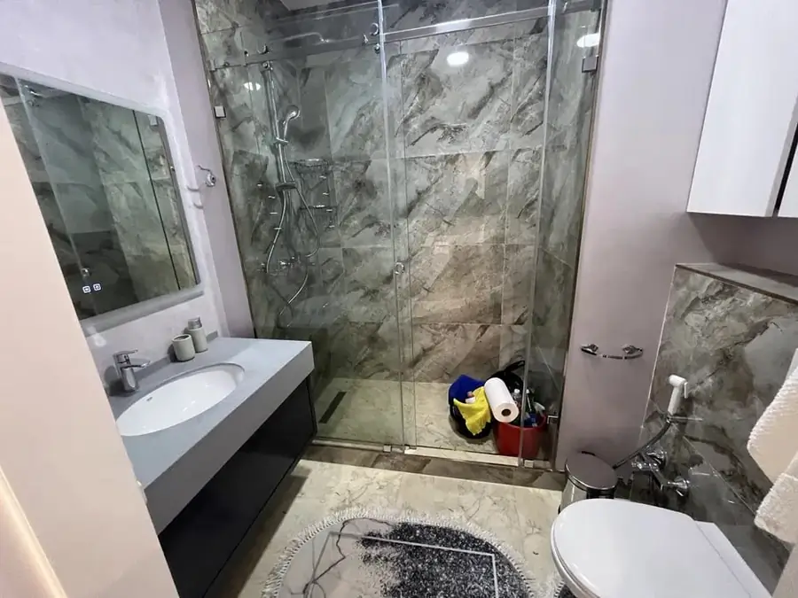 Сдается 3-комнатная квартира − 100 м²