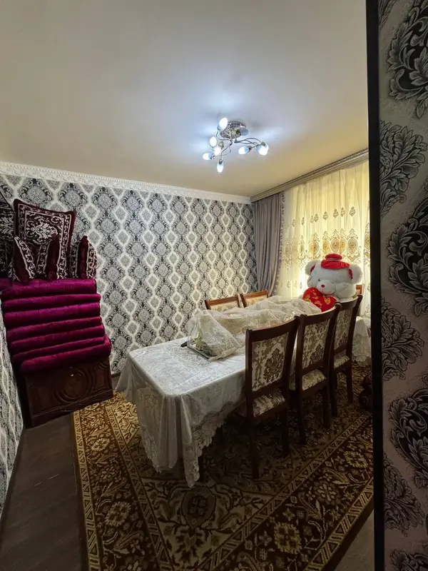 3-комнатная квартира − 50 м², 1/4 этаж