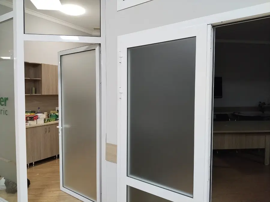 Ijaraga ofis − 176 m²