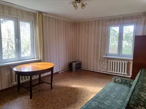 2 xonali kvartira sotiladi − 40.5 m²