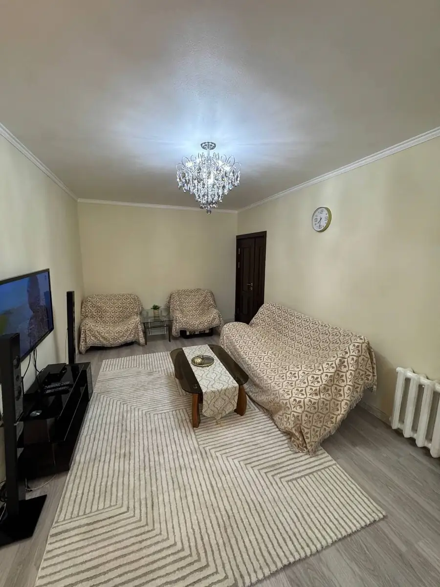 Сдается 3-комнатная квартира − 70 м²