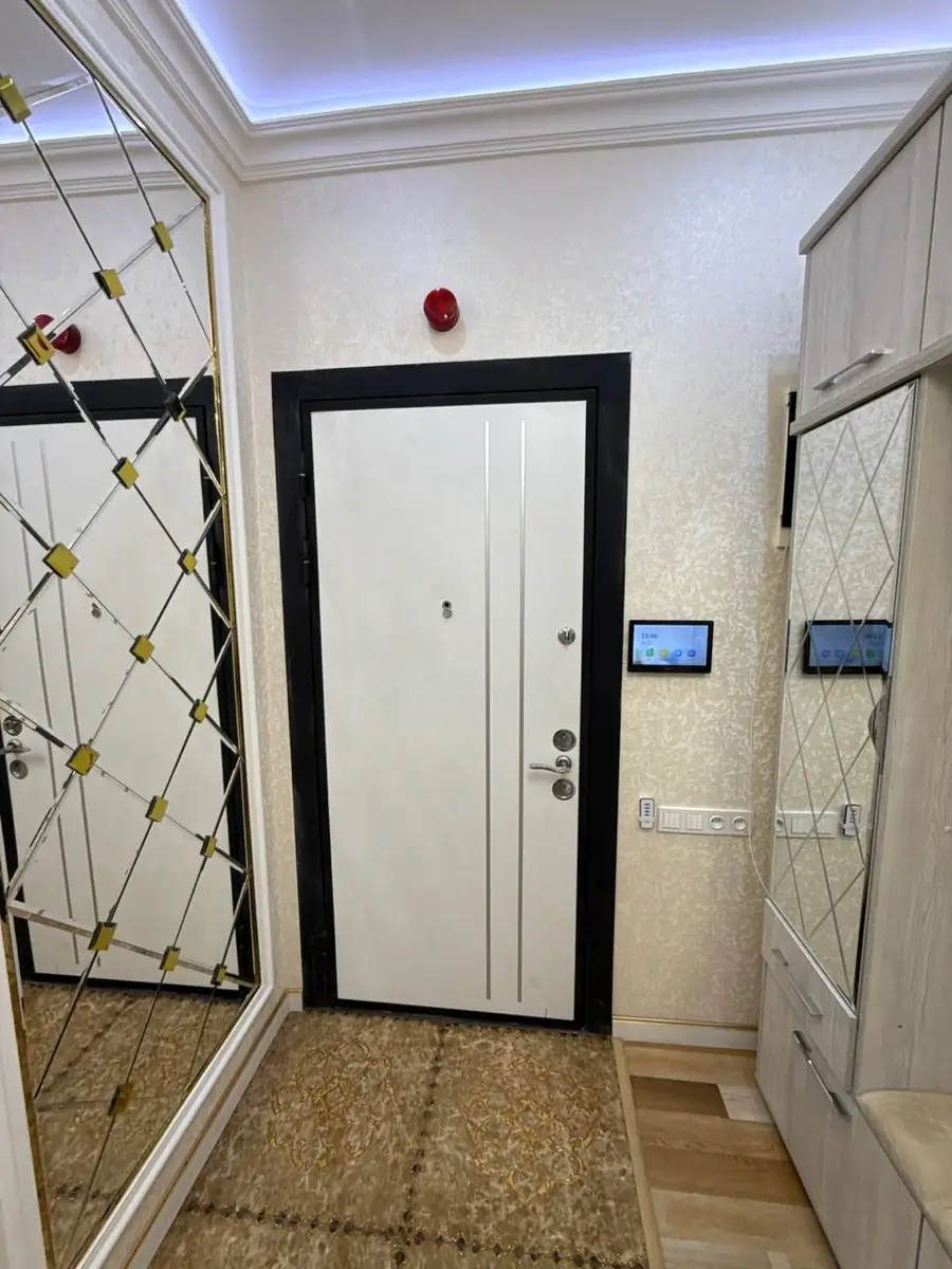 Ijaraga 3 xonali kvartira − 100 m²