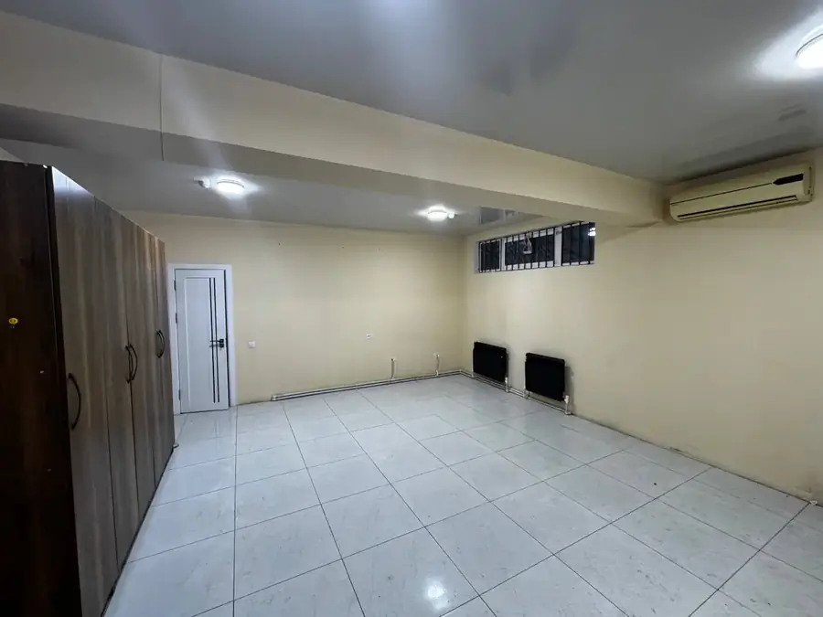 Ijaraga ombor − 550 m²