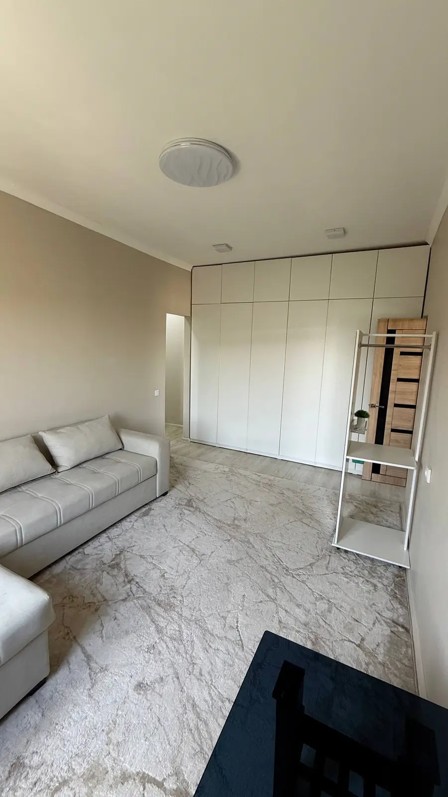 1 xonali kvartira sotiladi − 38 m²