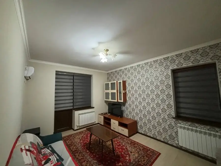 Продается 2-комнатная квартира − 48 м²