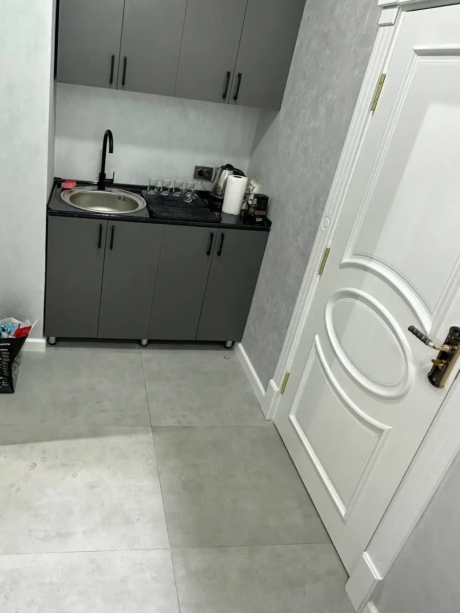 Сдается офис − 90 м²