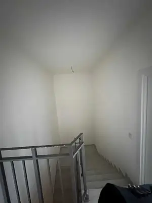 Ijaraga 5 dan ortiq xonali kvartira − 160 m²