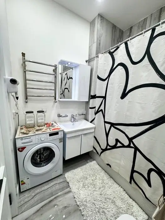 2 xonali kvartira sotiladi − 63 m²