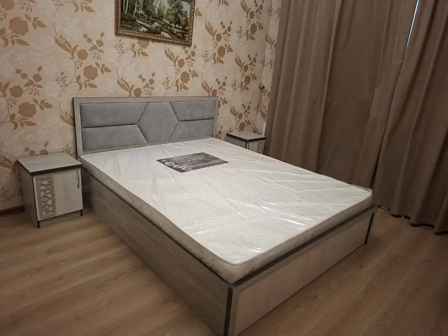 Сдается 3-комнатная квартира − 90 м²